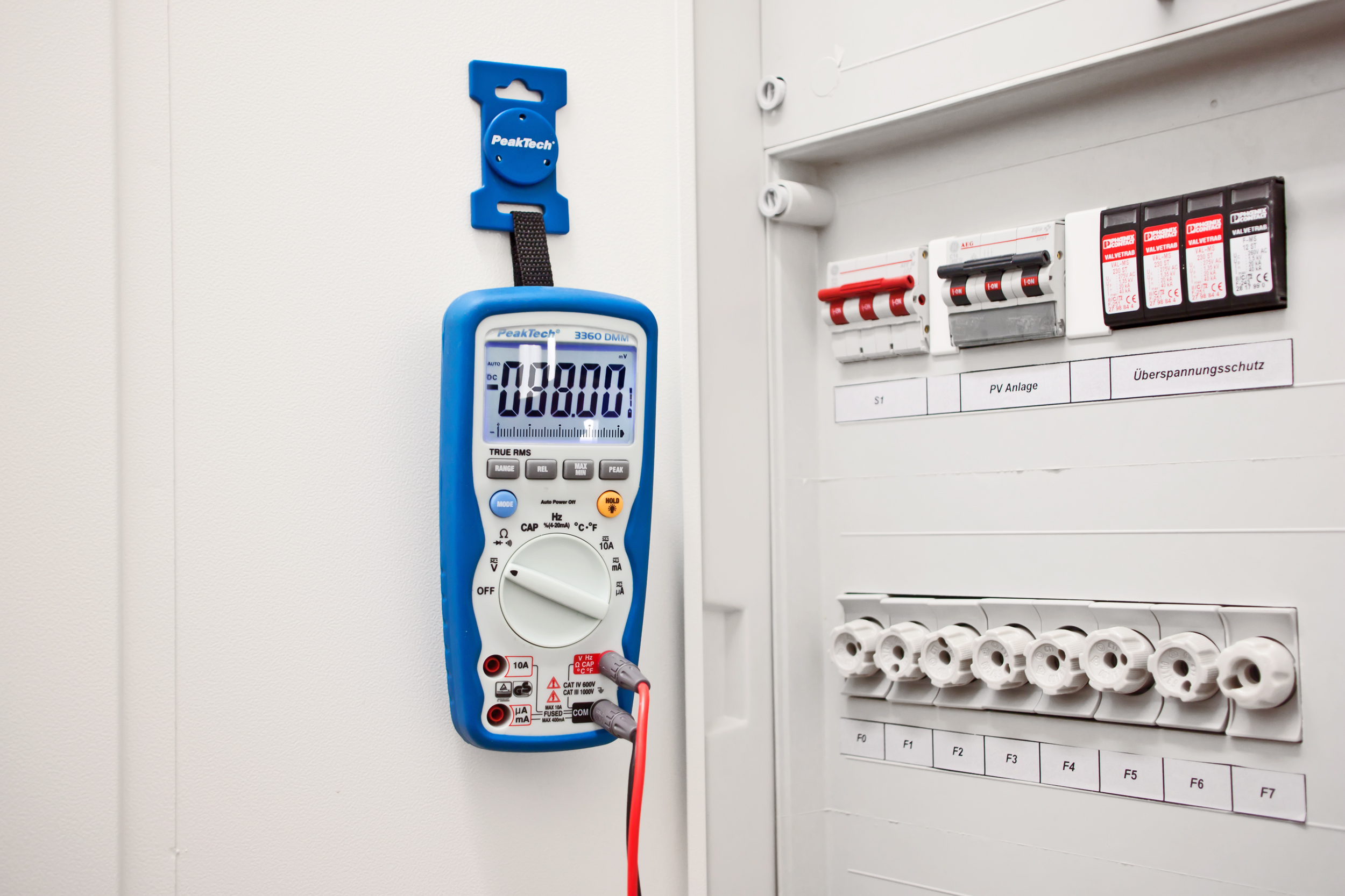 «PeakTech® P 7100» Magnethalter für diverse Messmittel «PeakTech® P 7100» Magnethalter für diverse Messmittel