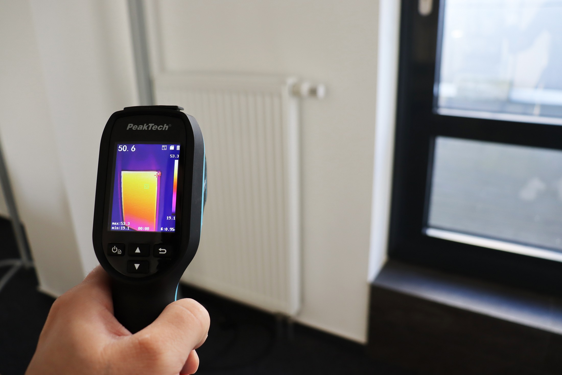 «PeakTech® P 5615» Thermal imaging camera 160x120 px. -20°C ... 550°C