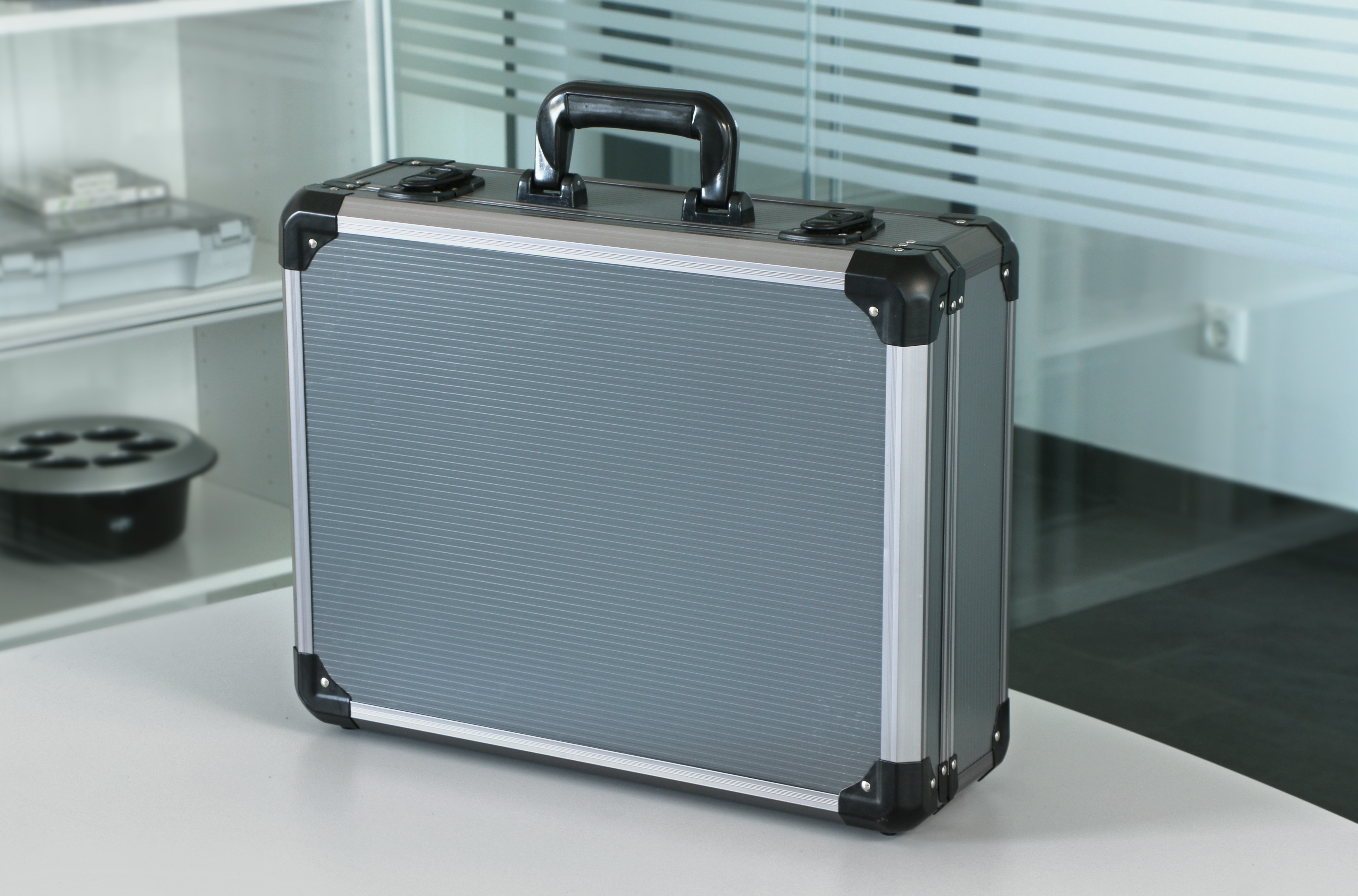 «PeakTech® P 7335» Universal case with cube foam 450x150x350 mm