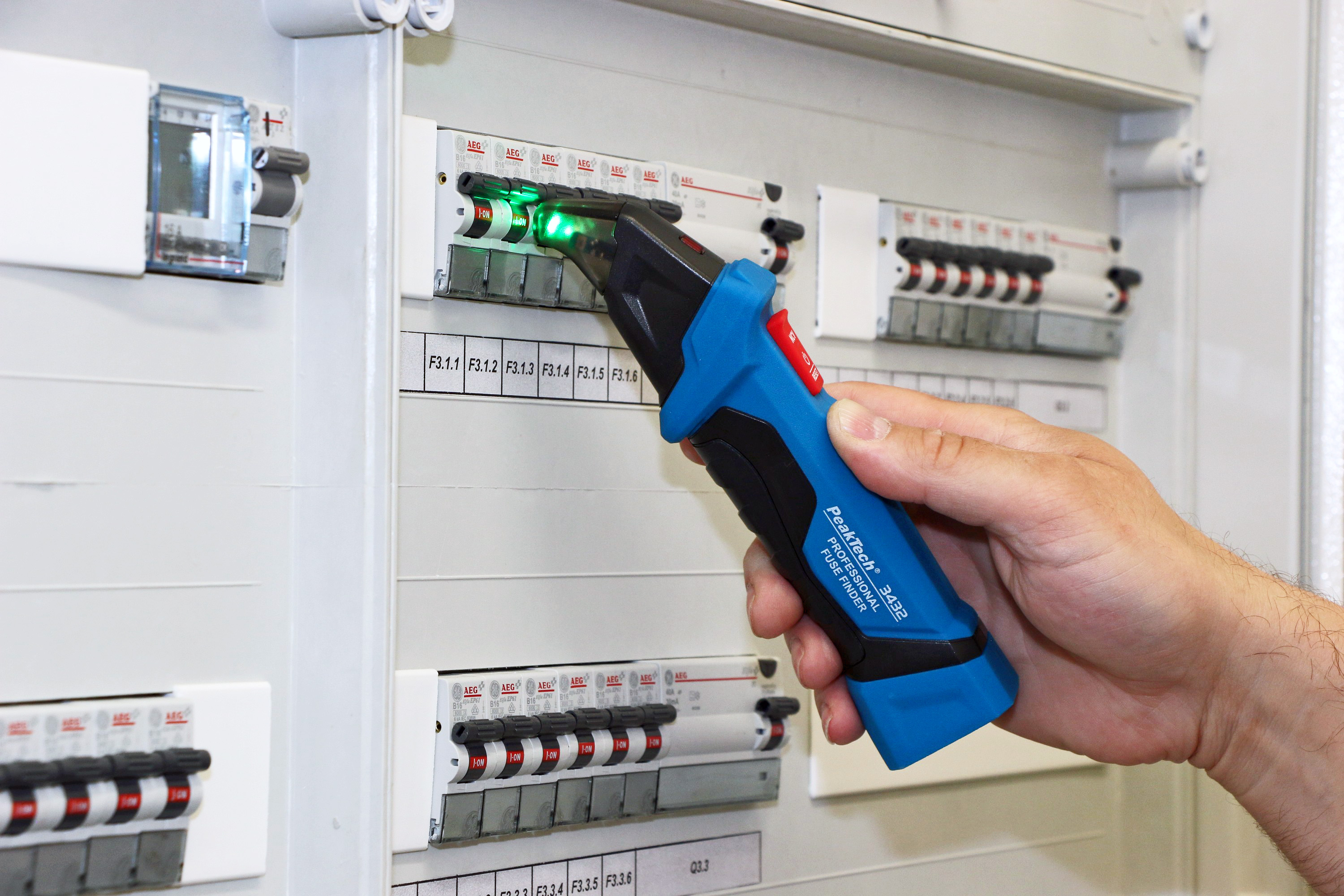 «PeakTech® P 3432» Sicherungsfinder mit RCD Tester